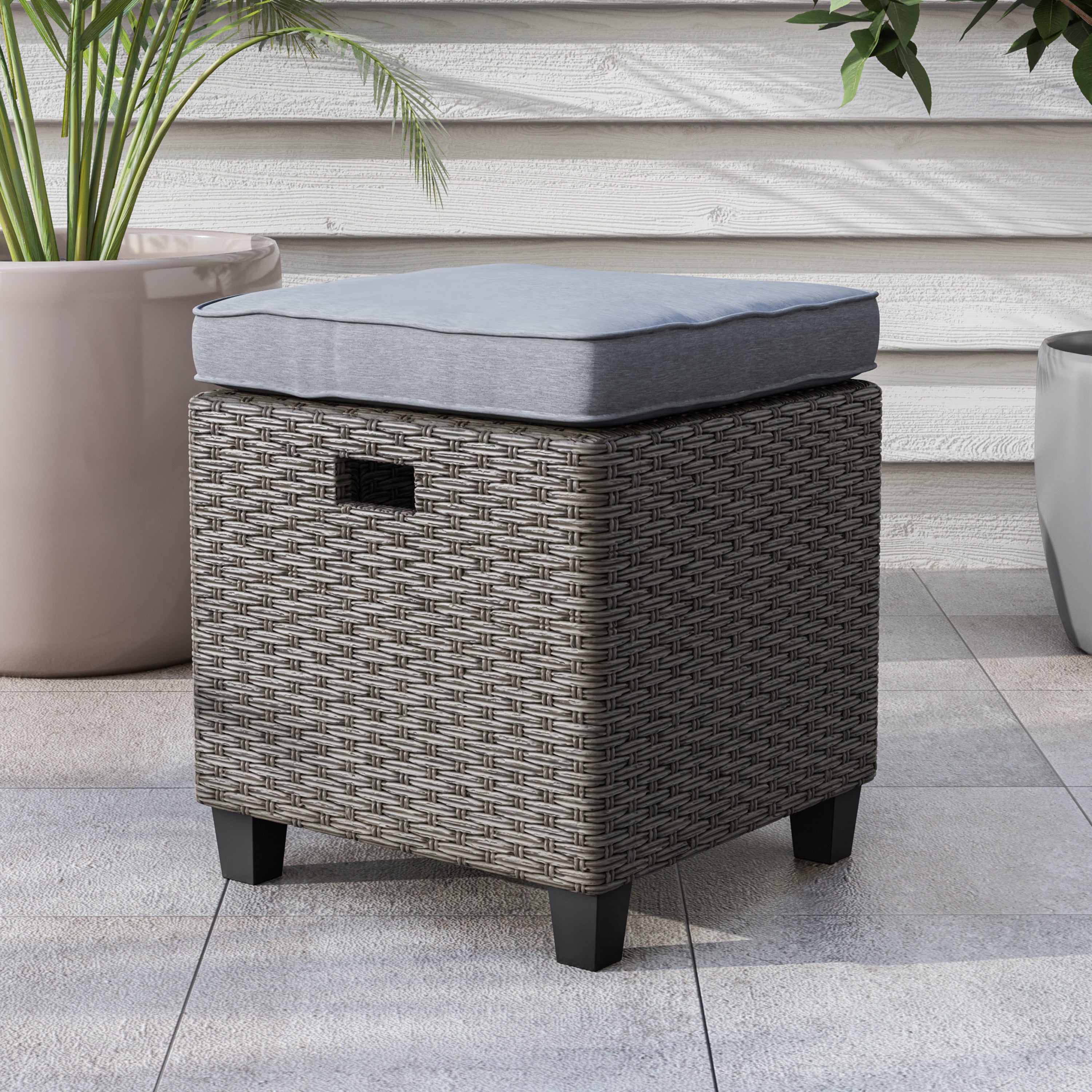 Bayside Ottoman – Muse & Lounge Co.